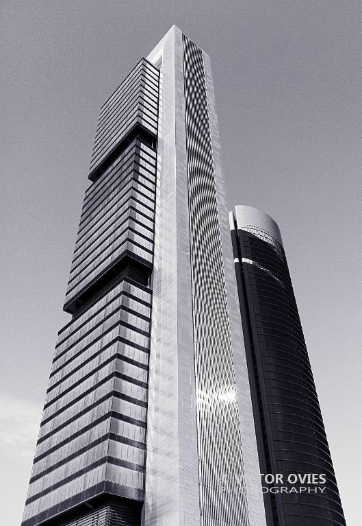 Cuatro Torres Business Area